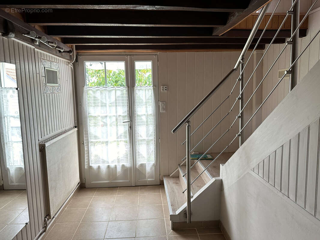 Superbe propriété Type 8 dépendances de 200 m2 sur 4100 m2 de terrain - photo 8