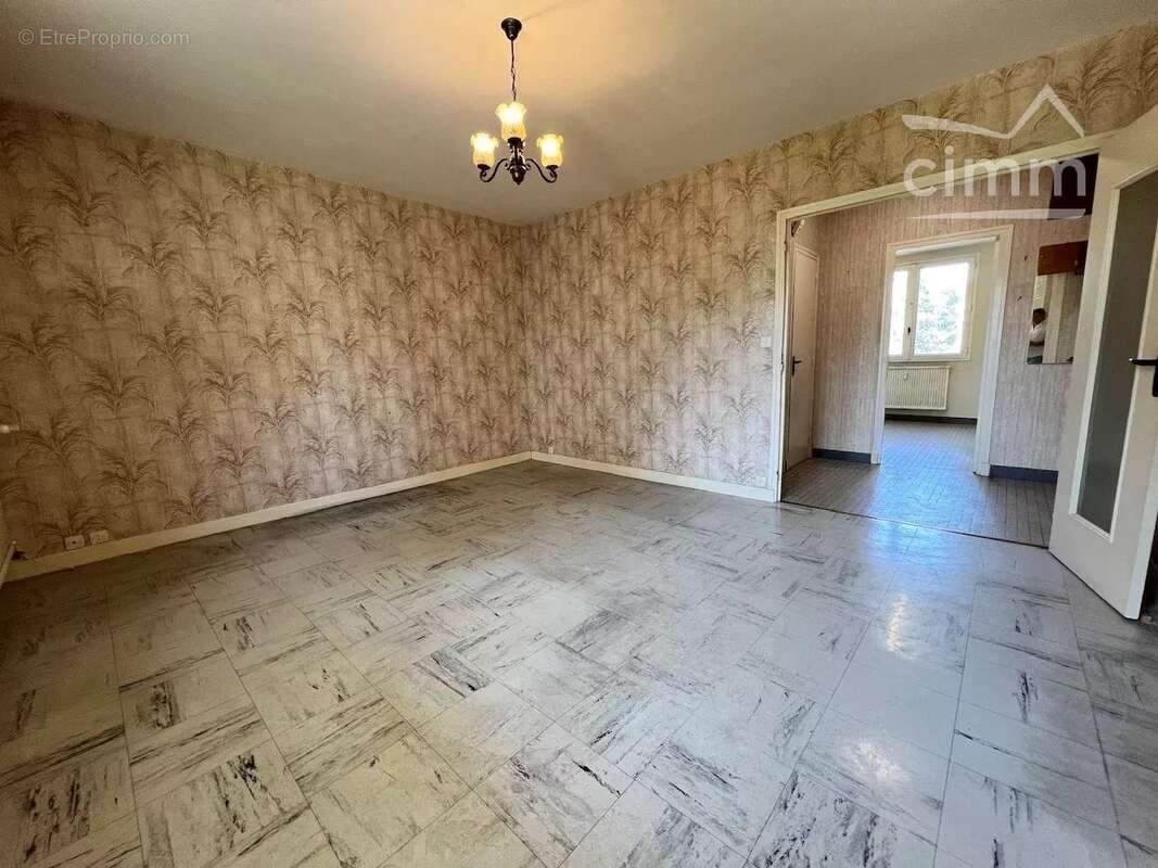 Quartier Châteauvert - Appartement T3 - photo 3