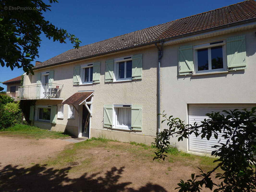Maison à DOMERAT