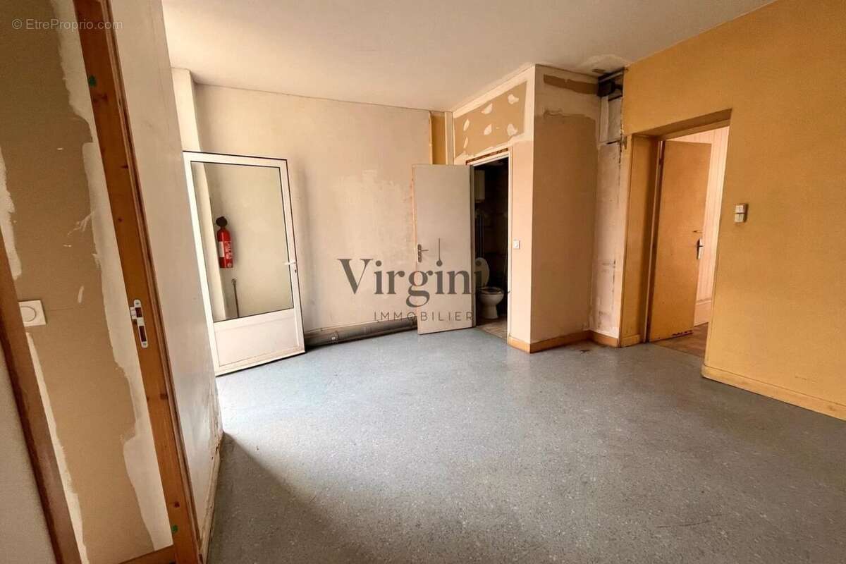 Commerce à CHARENTON-LE-PONT