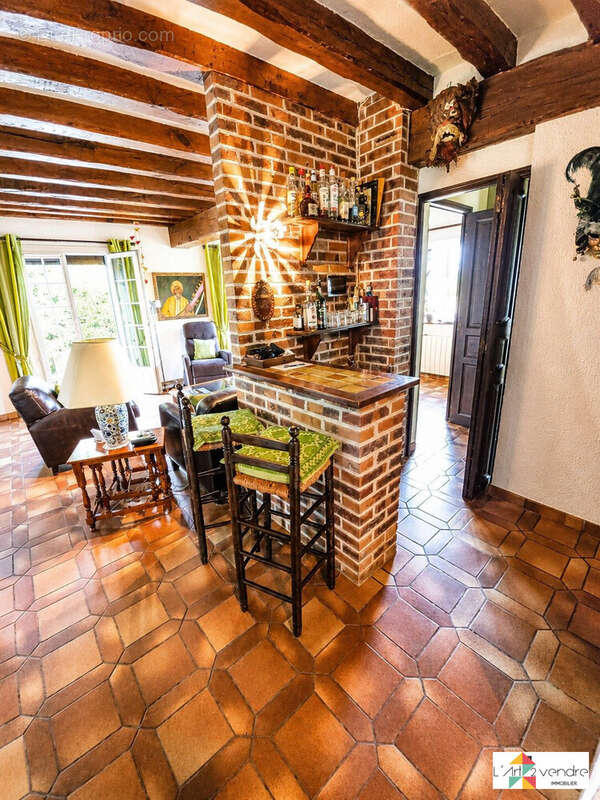 Maison à VARENNES-JARCY