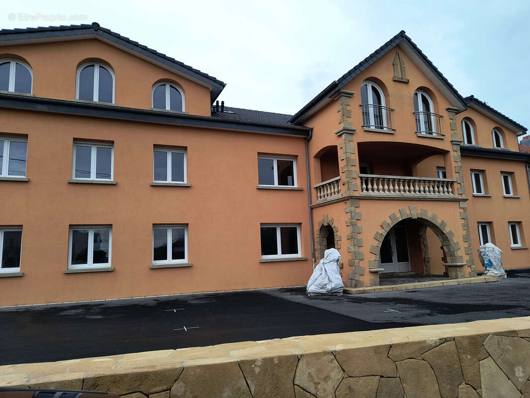 Appartement à COSNES-ET-ROMAIN