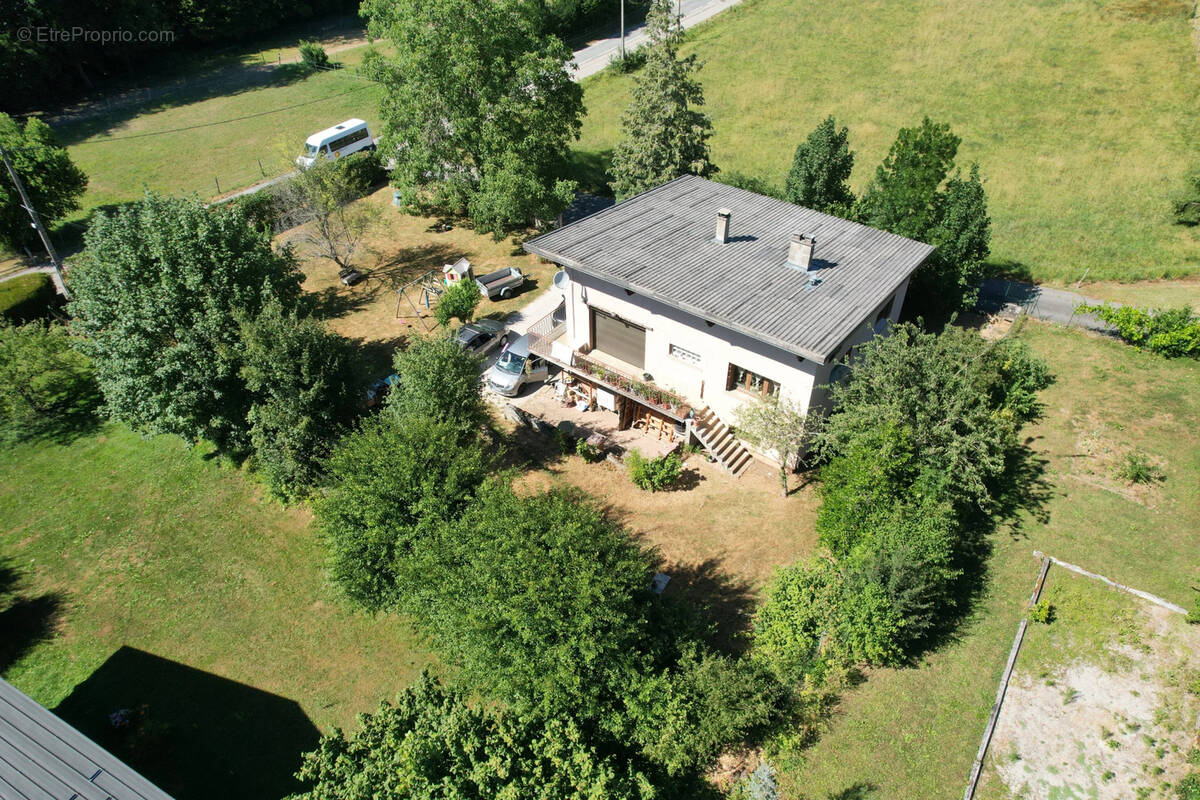 Maison à CURIENNE