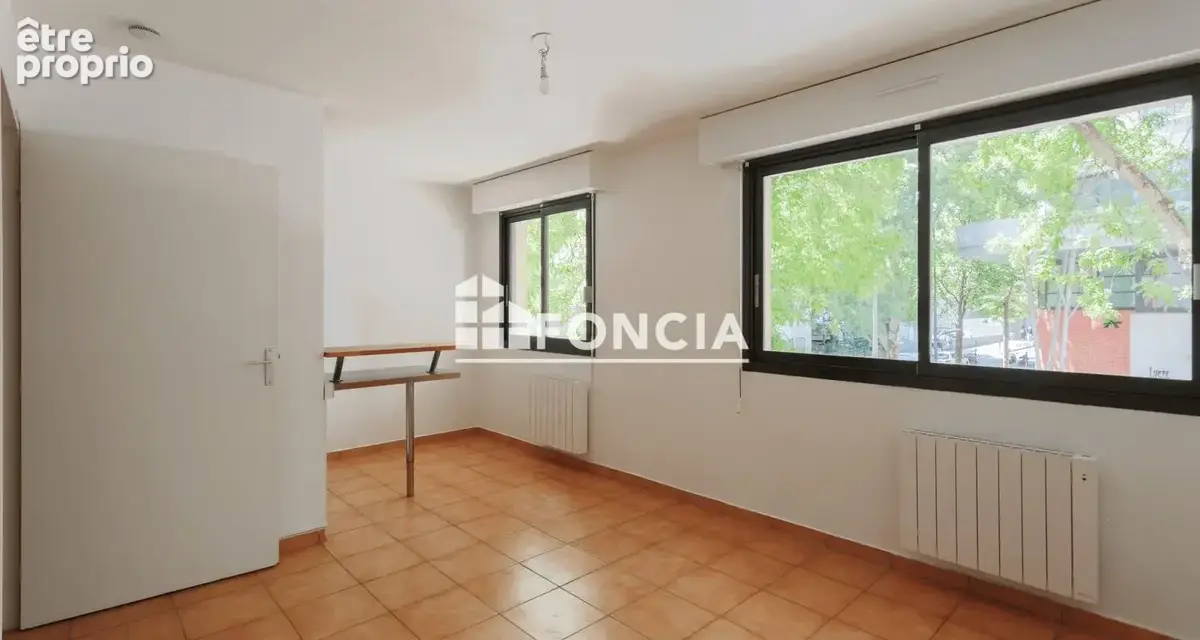 Appartement à PARIS-19E