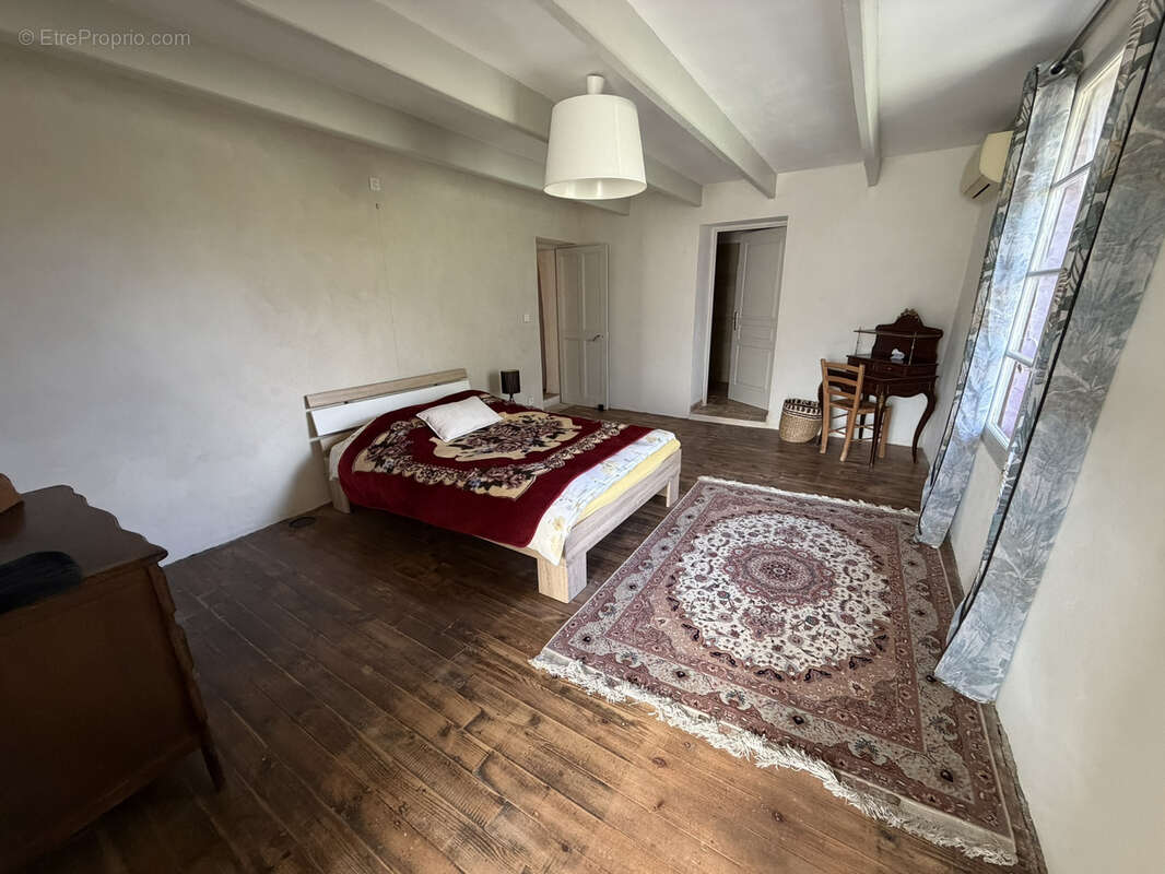 Maison à ENTRECHAUX