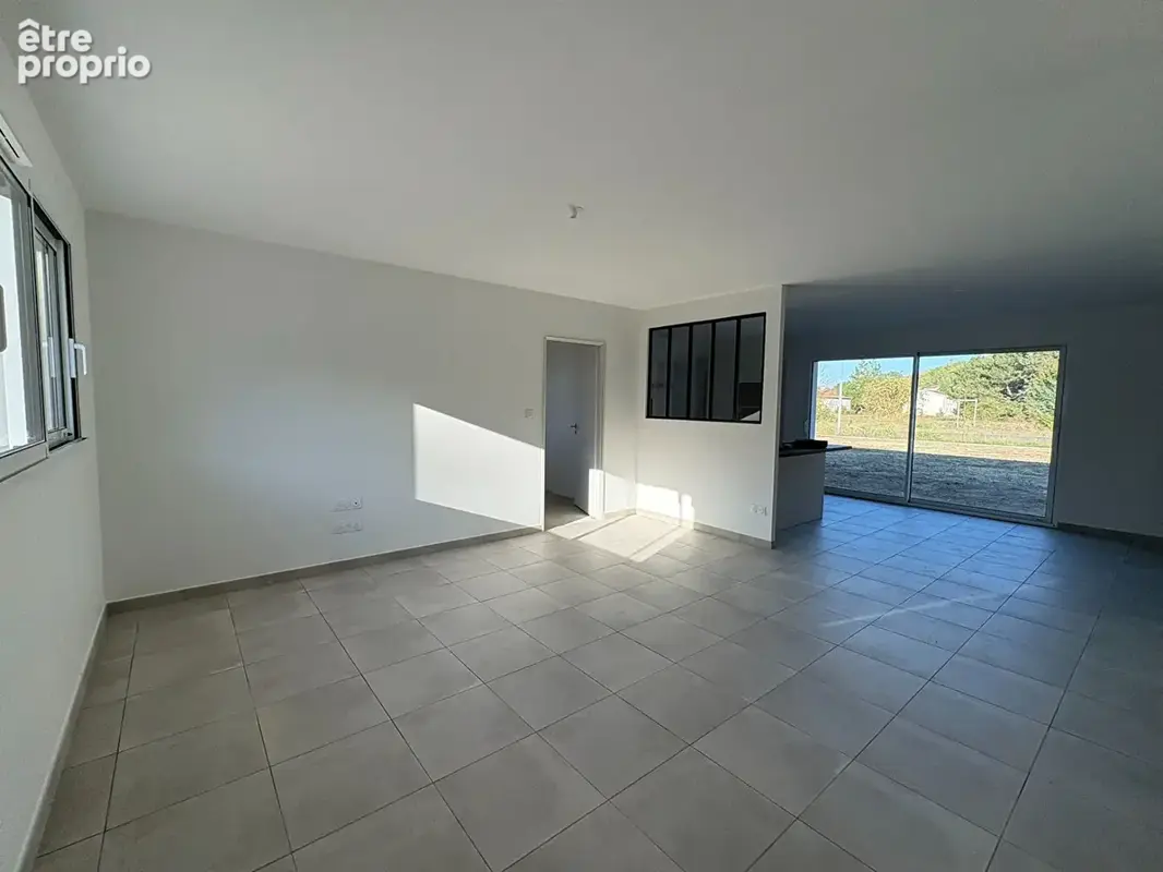 Maison neuve exceptionnelle à vendre à Montesquieu - 5 pièces, 3 chambres, 199 900 - photo 2