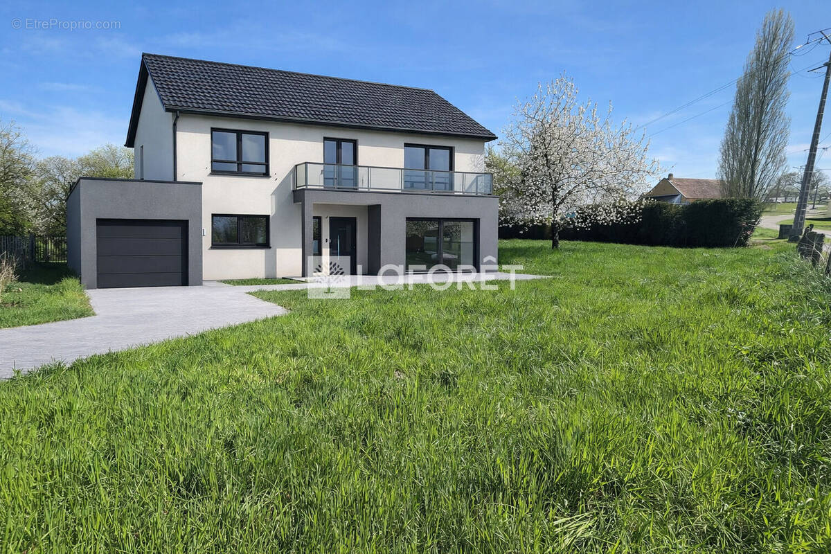 Terrain à VELESMES-ECHEVANNE