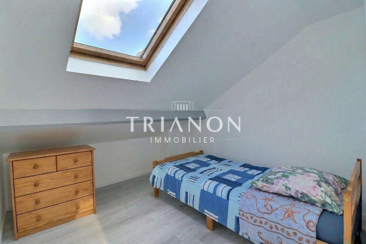 Appartement à SARTROUVILLE