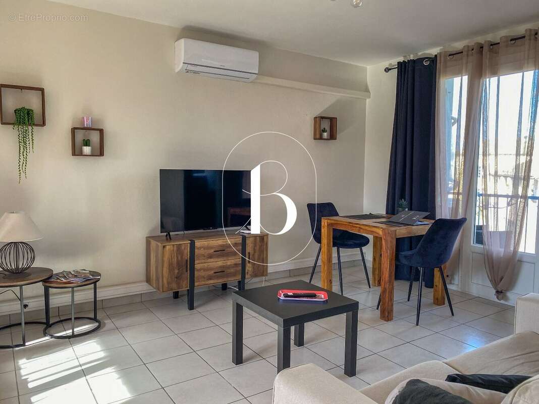 Appartement à VALLON-PONT-D'ARC