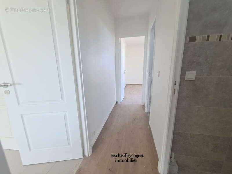 Appartement Les Pavillons Sous Bois 3 pièce(s) 57 m2 - photo 13