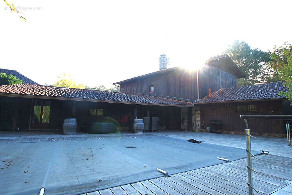 Maison à BELIN-BELIET