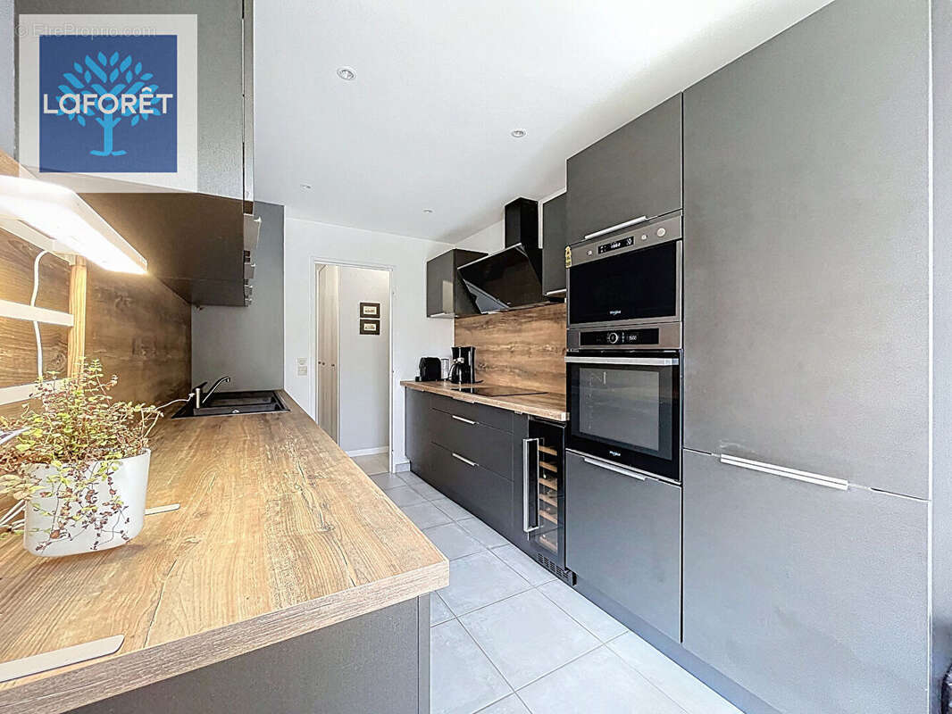 Appartement à MERY-SUR-OISE