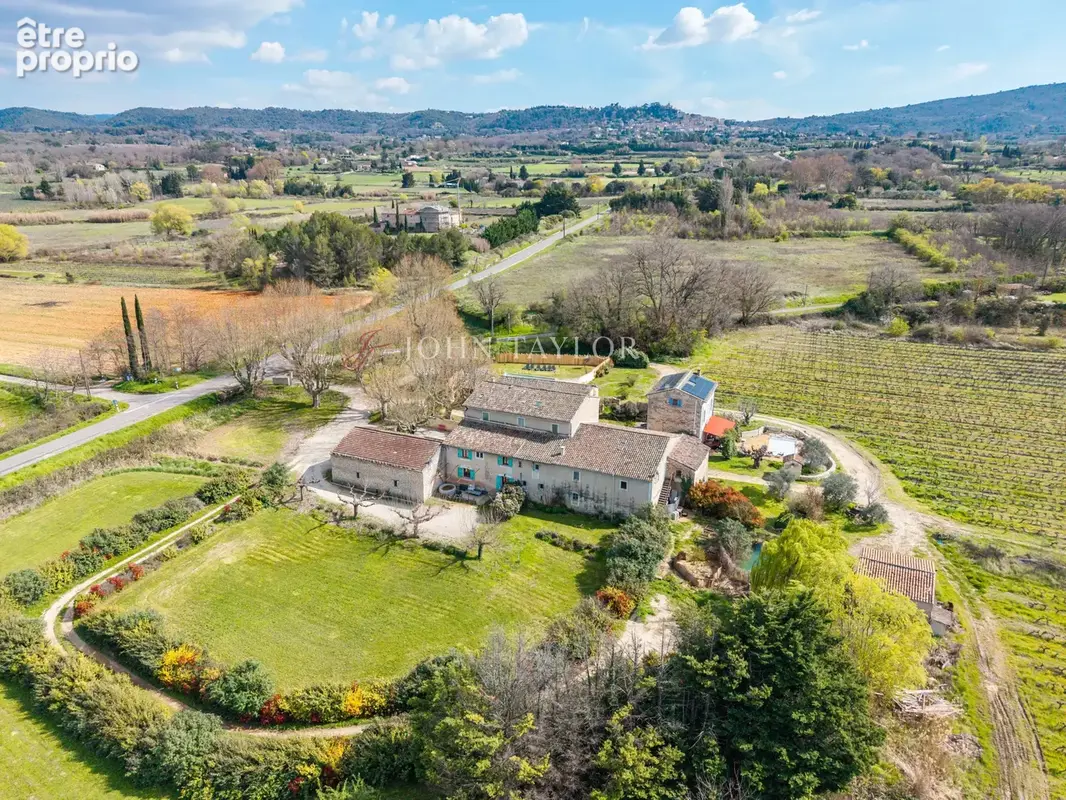 Mas d'exception à vendre à Bonnieux avec vue panoramique sur le Luberon - photo 7