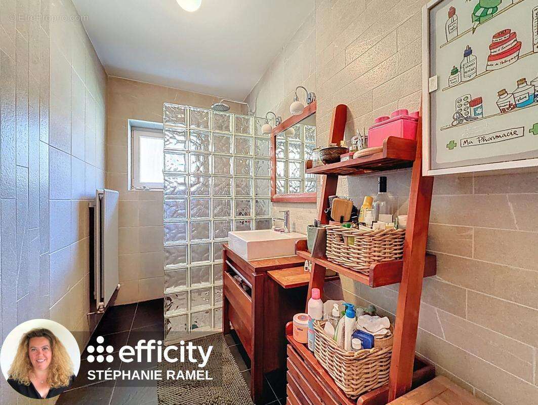 Appartement à MARIGNIER
