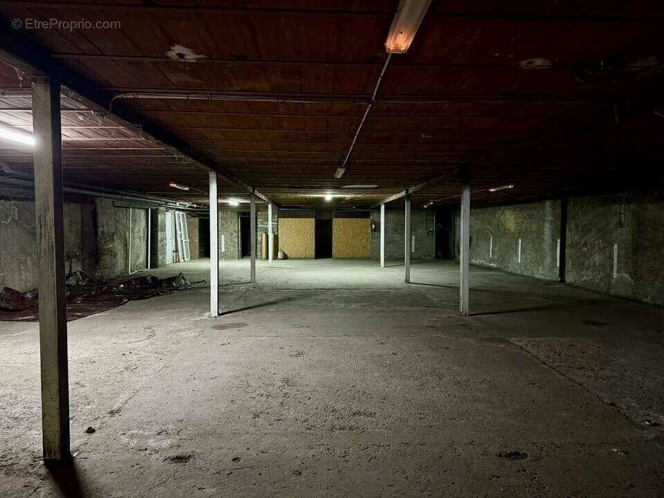 Autre à SAINT-DENIS