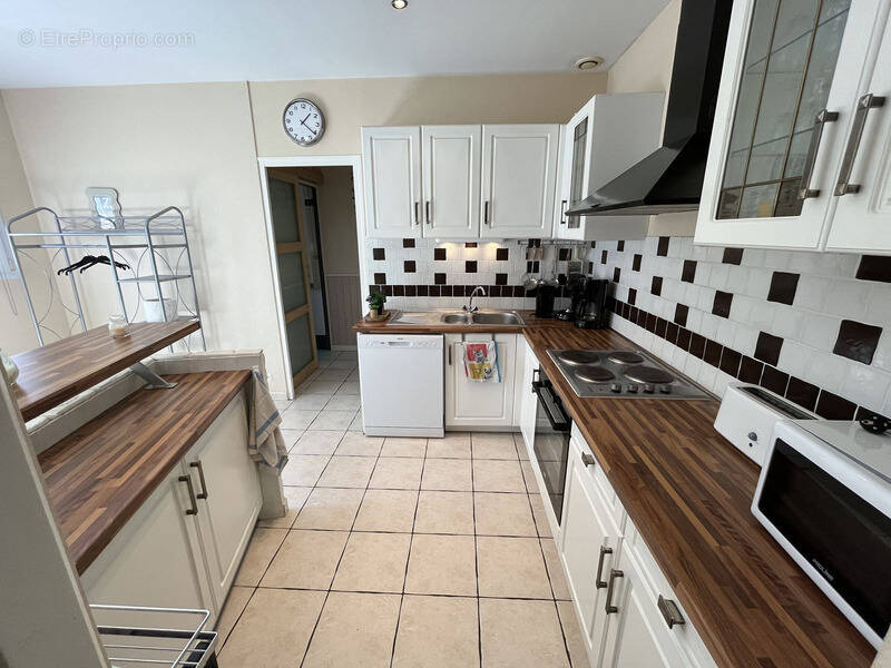 Maison à SAINT-GERMAIN-D&#039;ESTEUIL