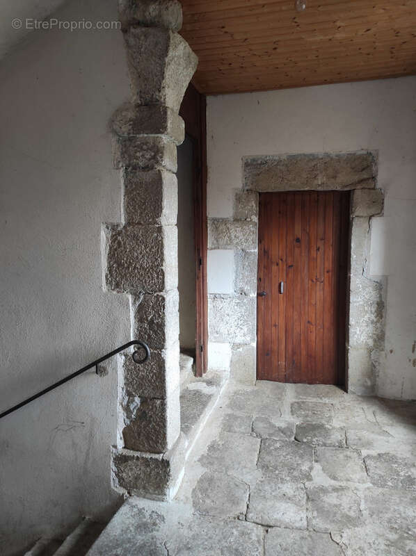 Maison à LAPTE