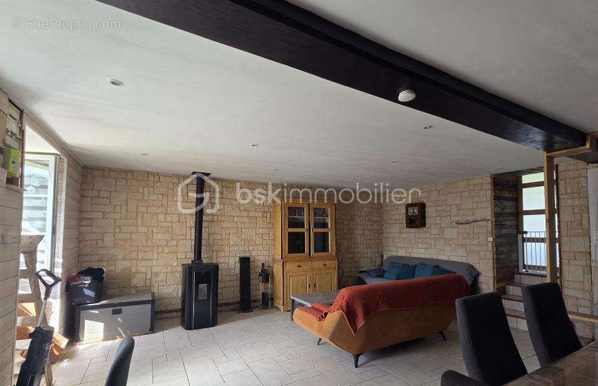 Maison à SCILLE
