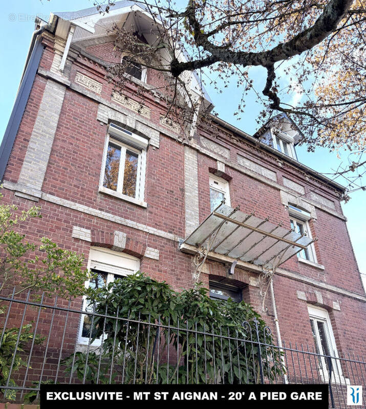 Maison à MONT-SAINT-AIGNAN