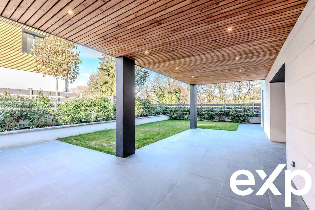 Appartement à NEUVECELLE