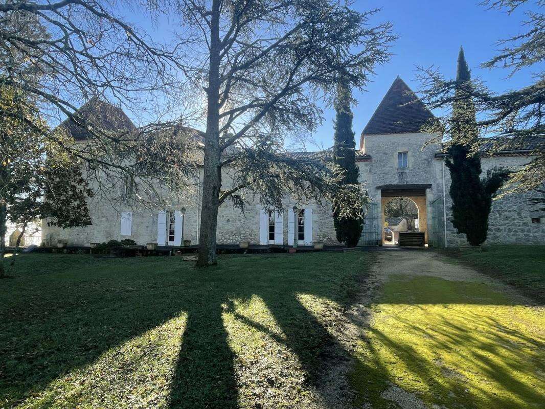 Maison à LA ROMIEU