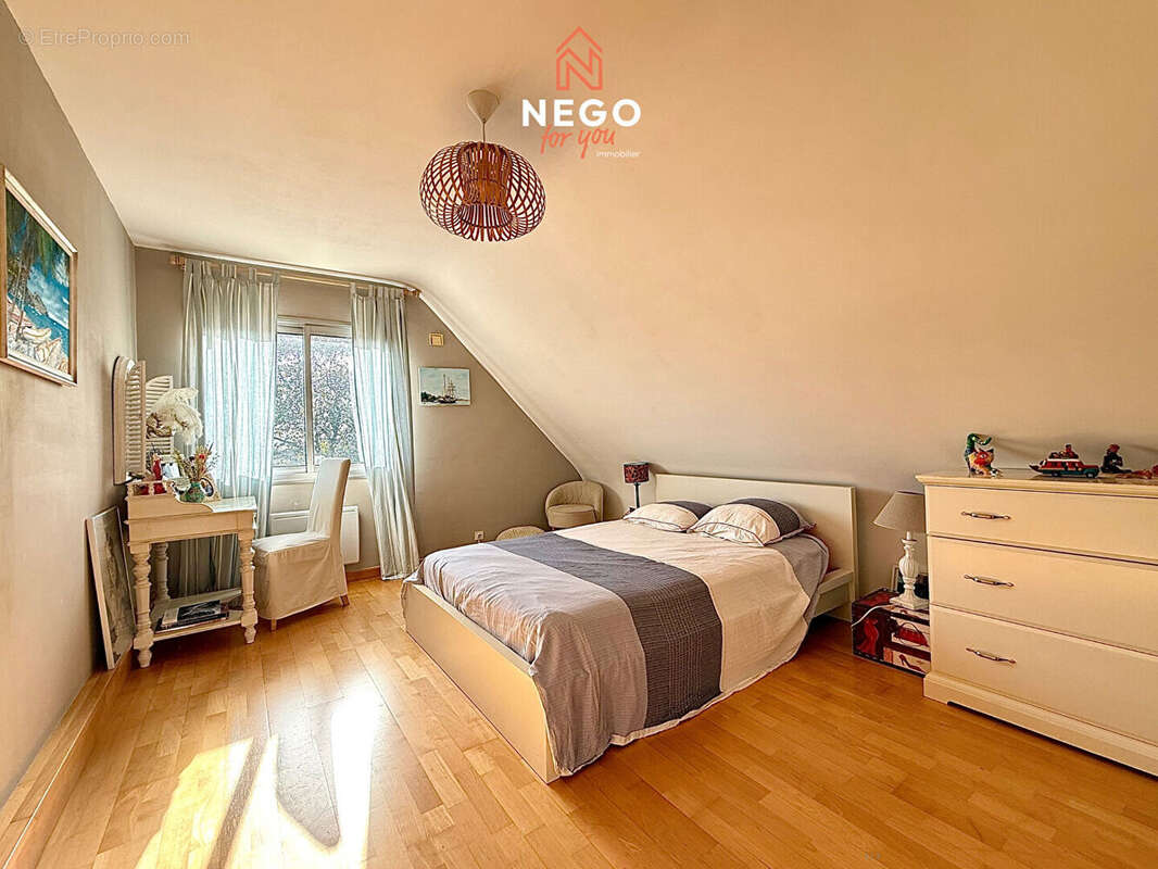 Maison à BOUCHEMAINE