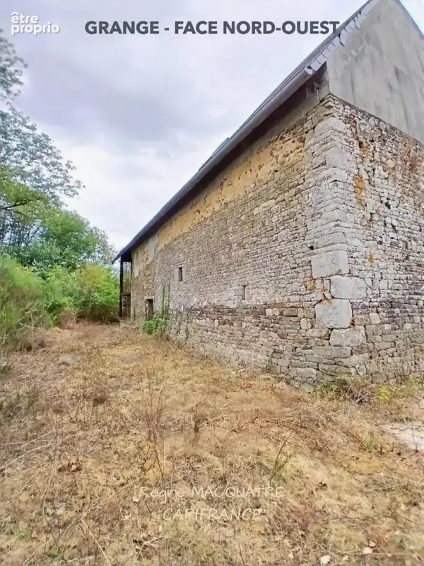 Bâtisse du XVIᵉ siècle à réhabiliter & Grange en cours de travaux – Ensemble foncier de 11 133 m² – Saint-Vigor-des-Monts (50420 - photo 6
