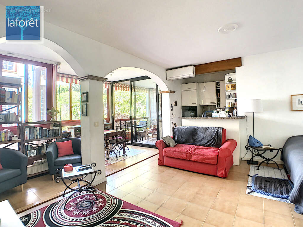 Appartement à MENTON