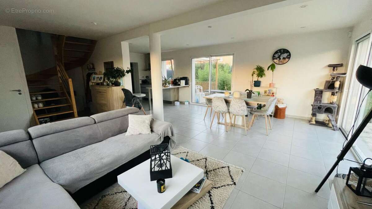 Maison à SAINT-ANDRE-DE-LA-MARCHE