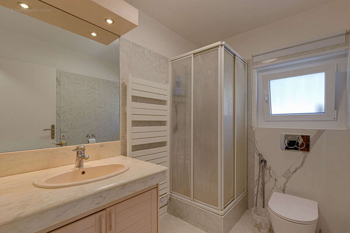 Maison Ballaison 5 pièces rénovée de 157.55 m² - photo 9