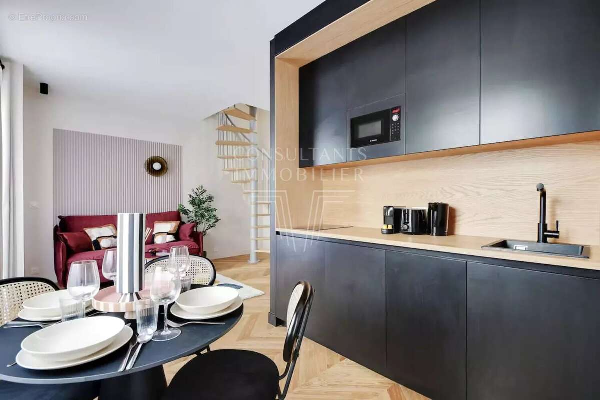 Appartement à PARIS-15E