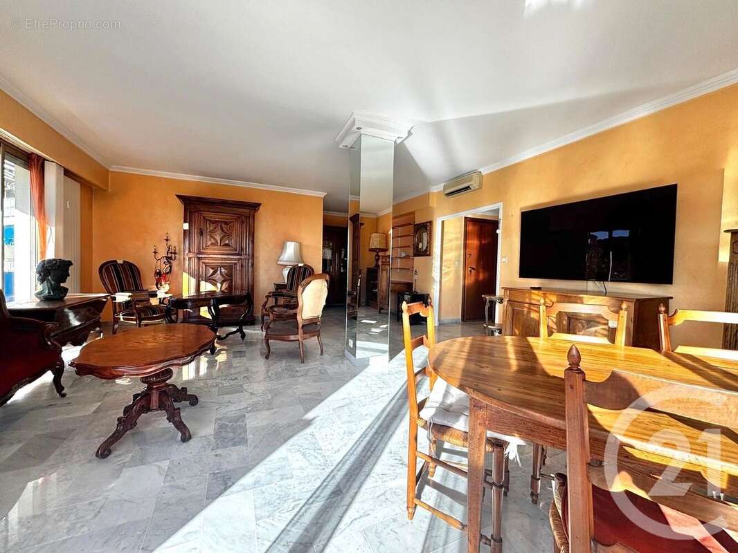 Appartement à LE CANNET