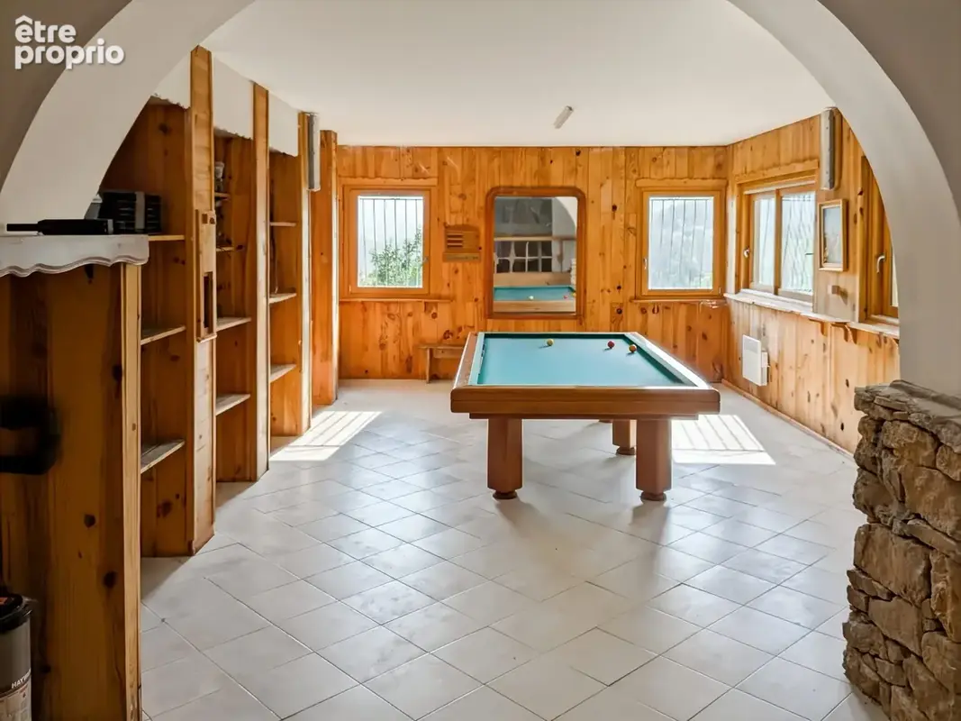 Maison 530 m² à Vaux-En-Beaujolais  - photo 7