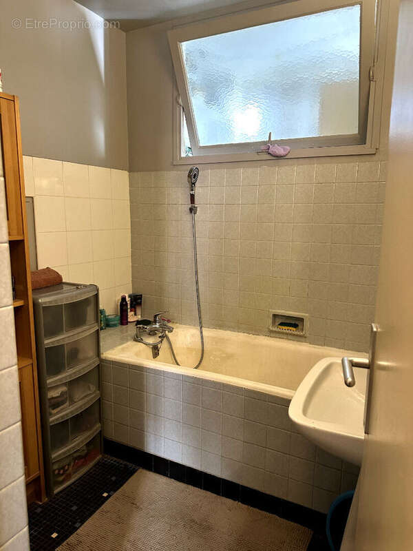 Appartement à L'HAY-LES-ROSES