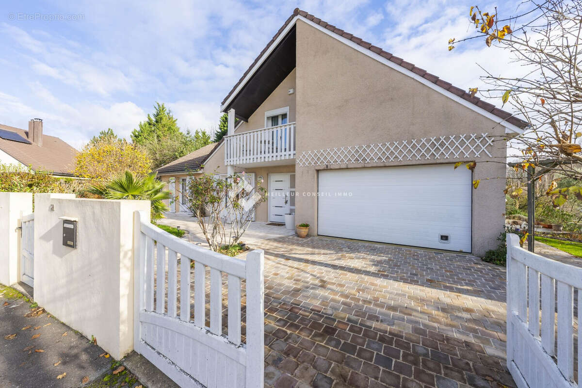 Maison à BOISSISE-LE-ROI