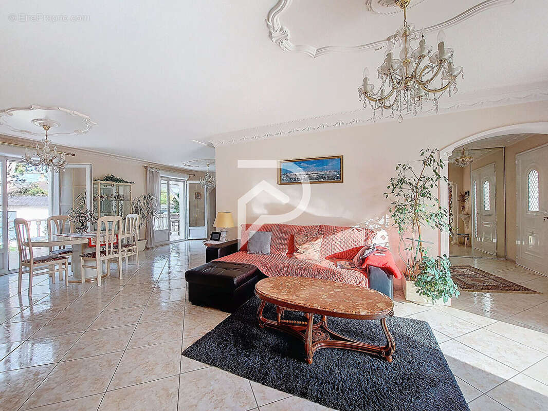 Maison à GOURNAY-SUR-MARNE