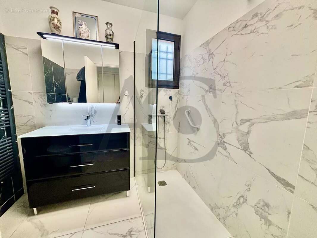 Appartement à VILLENEUVE-LOUBET