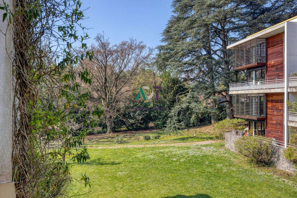 Appartement à MEYLAN