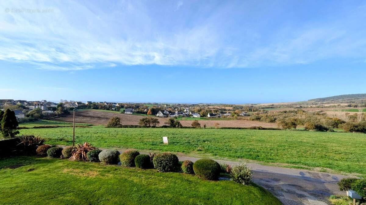 Maison à PLOMODIERN