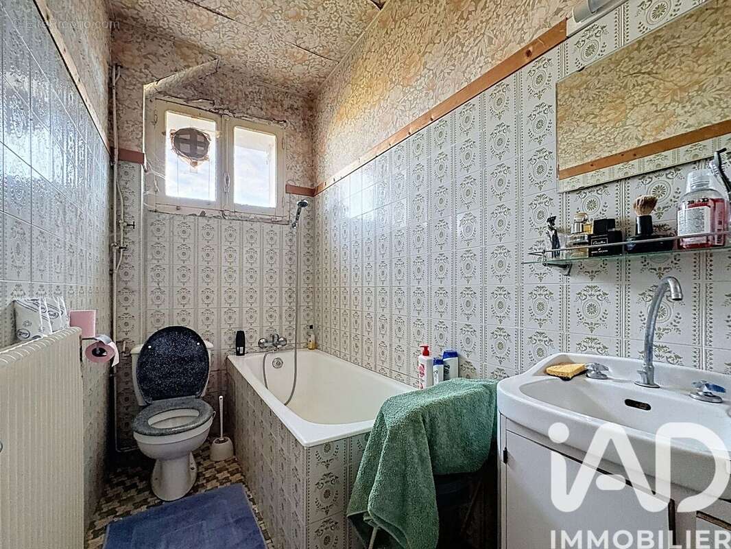 Maison 183 m² à Tours-Sur-Meymont  - photo 7