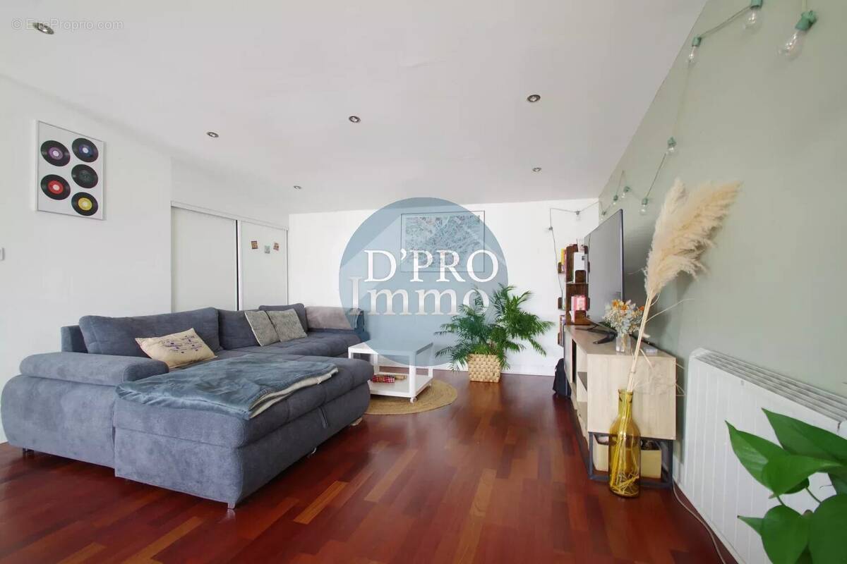 Appartement à SAINT-SEBASTIEN-SUR-LOIRE