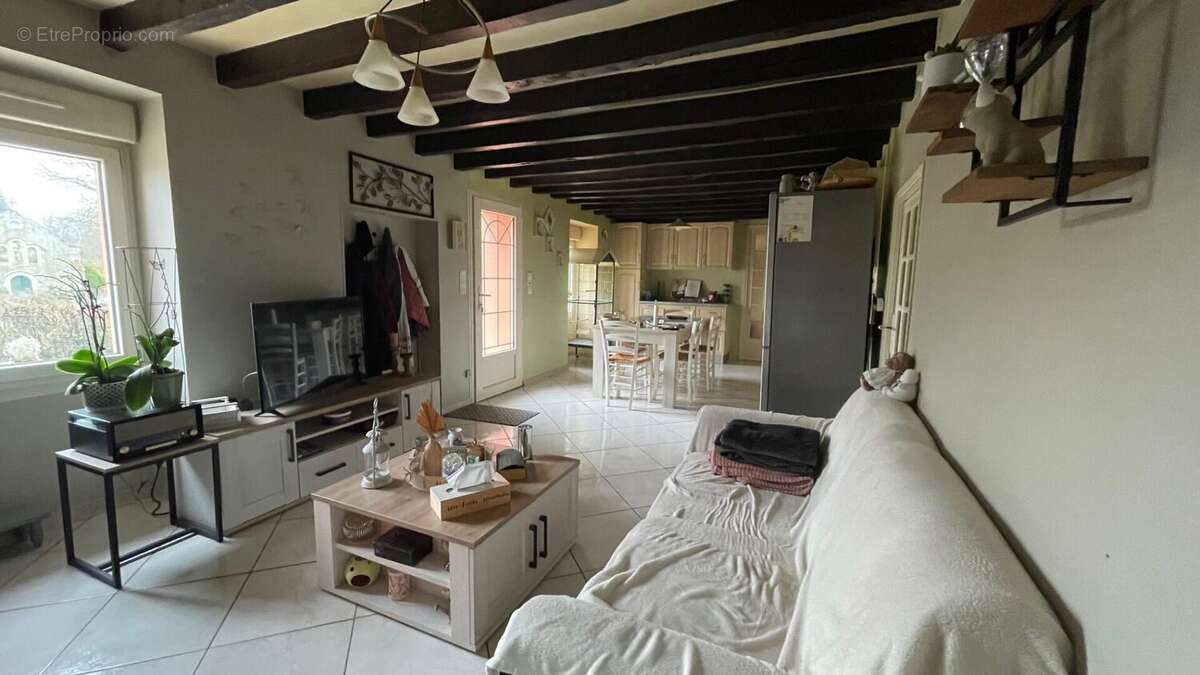 Maison 75 m² à La Haie-Traversaine  - photo 7