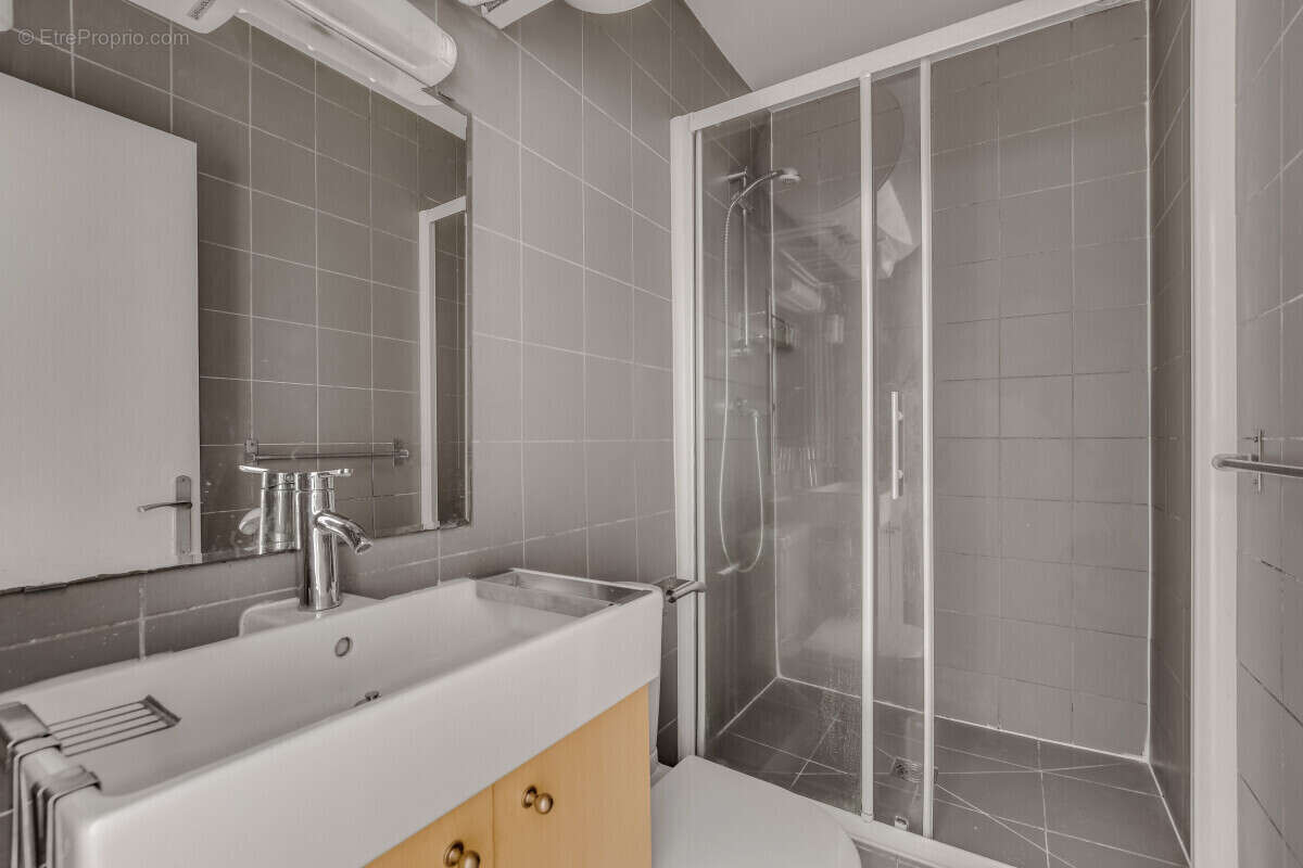 Appartement à PARIS-15E