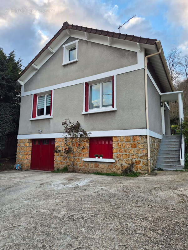 Maison à SAINT-REMY-LES-CHEVREUSE
