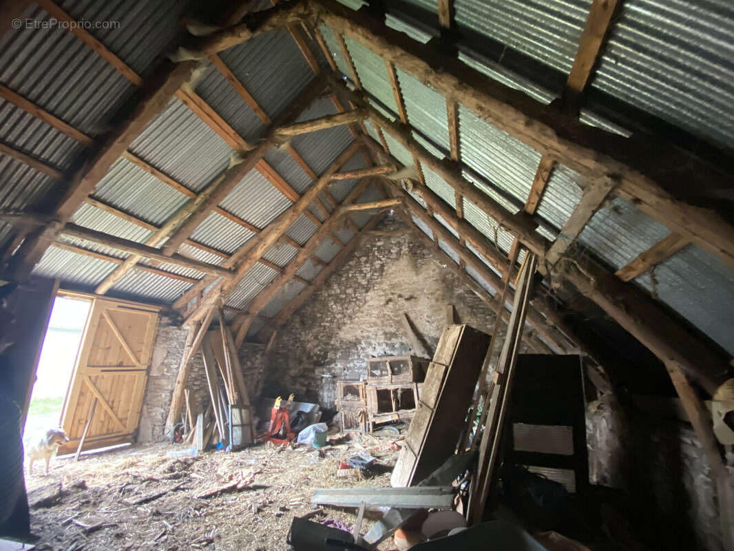 Maison à BESSE-ET-SAINT-ANASTAISE