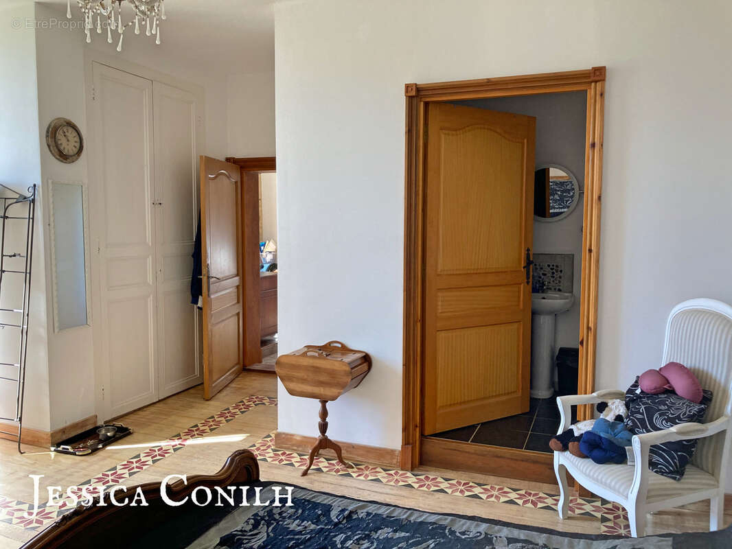 Maison à BOURDELLES