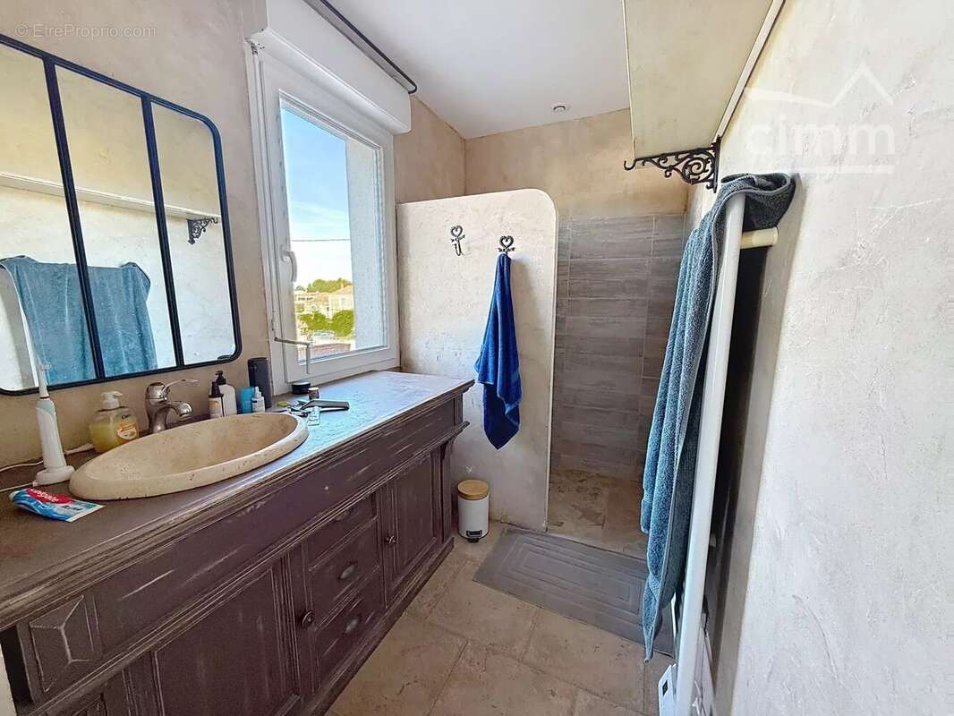 Appartement à L&#039;ISLE-SUR-LA-SORGUE