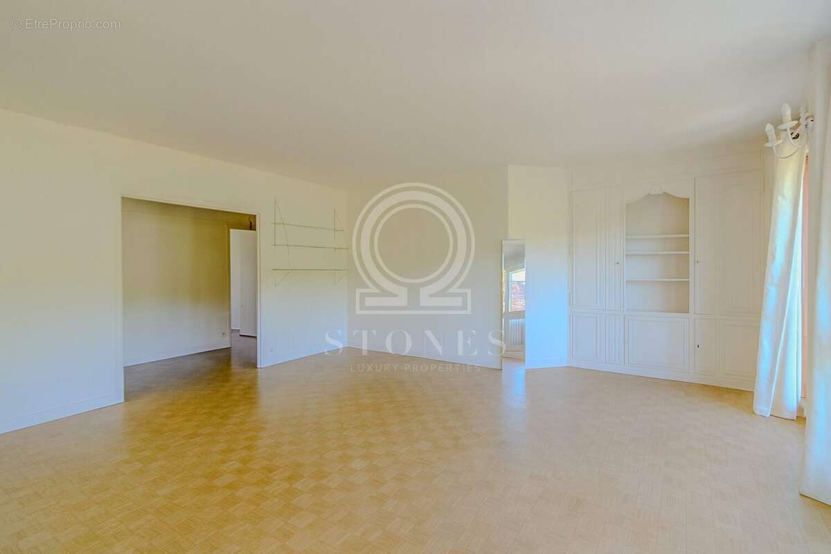 Appartement à BOUGIVAL