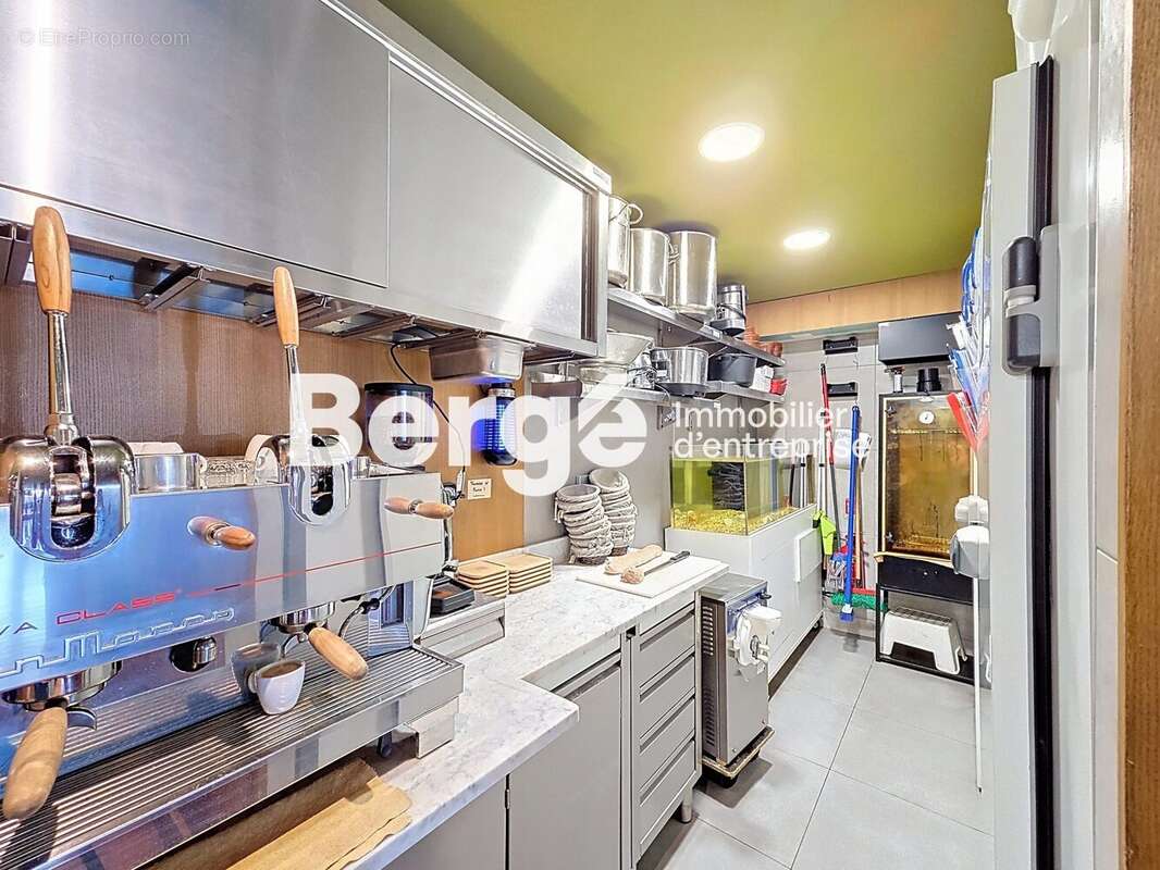 Autre à SAINT-LAURENT-DU-VAR