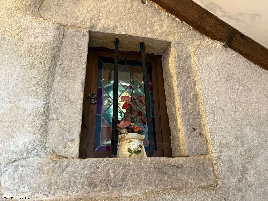 Maison à VERTEUIL-SUR-CHARENTE